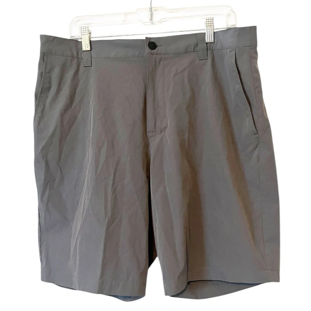 Banana‎ Republic Men’s Gray Flat Front Shorts Size 38